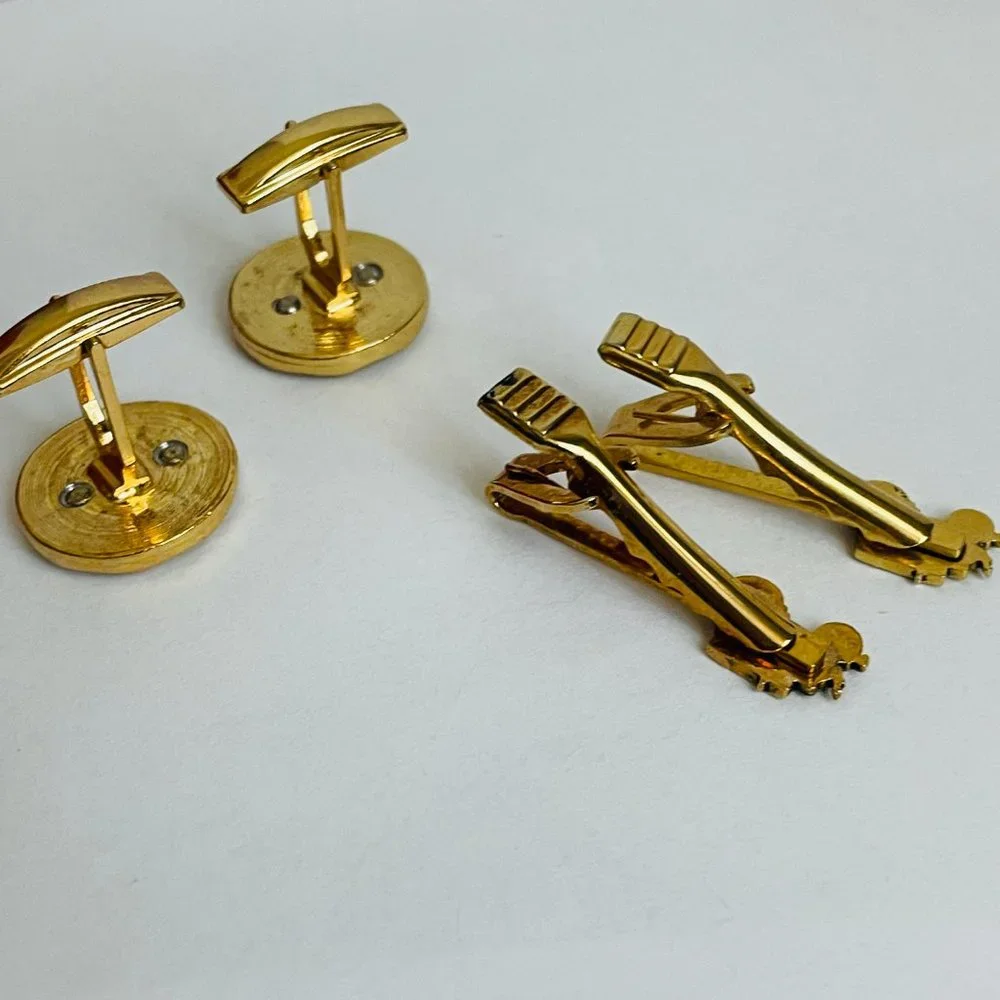 Vintage Wells Fargo Stagecoach Carriage Gold Plated Cufflinks Tie Clips Set of 6